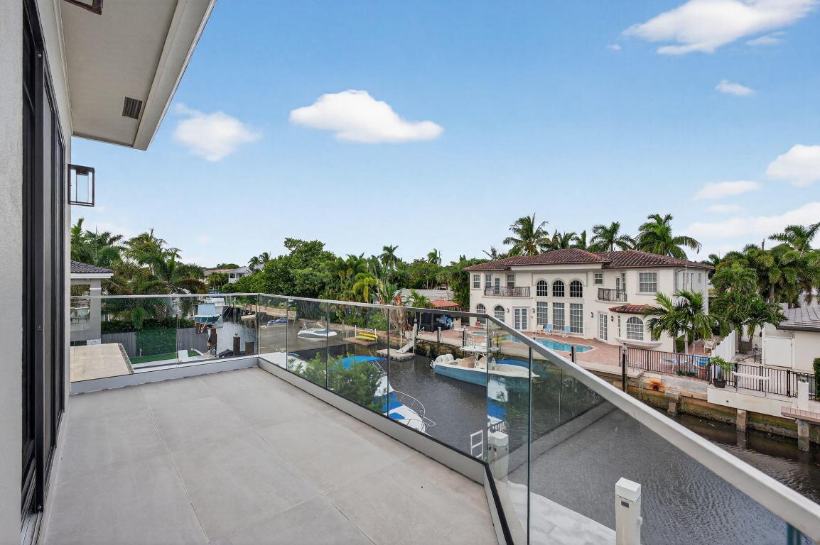 785 NE 70th Boca Raton, FL 33487