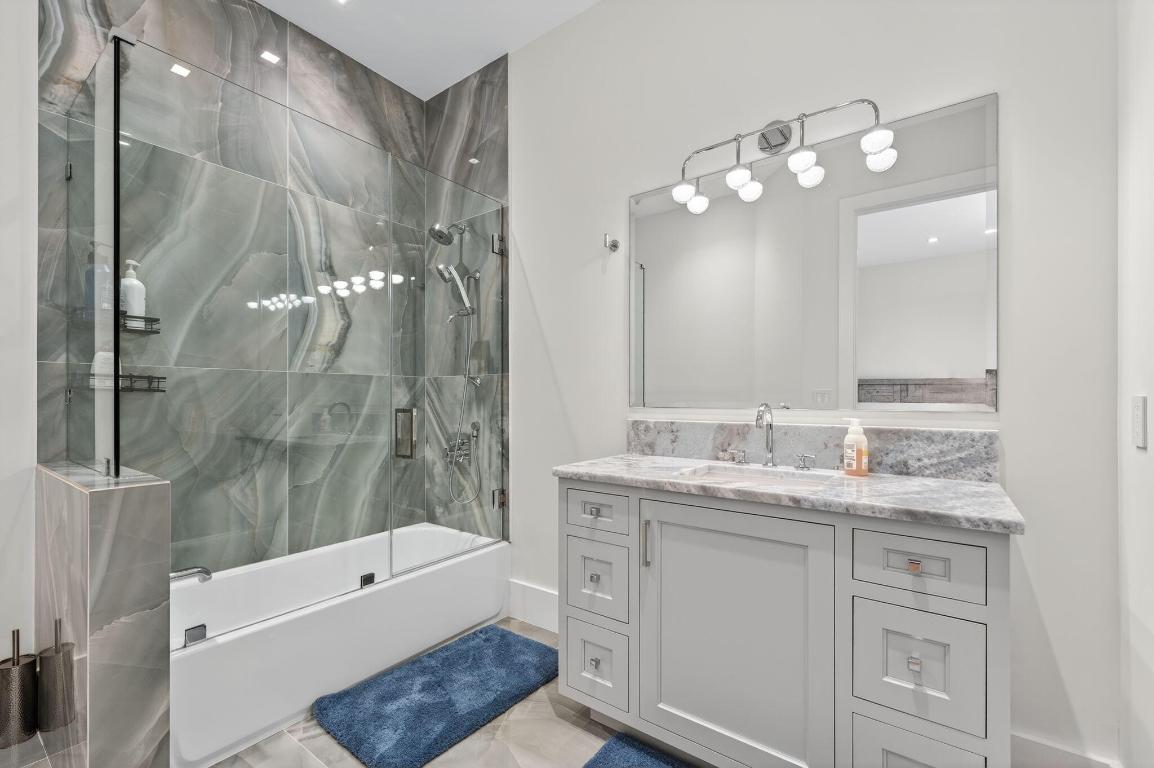 785 NE 70th Boca Raton, FL 33487