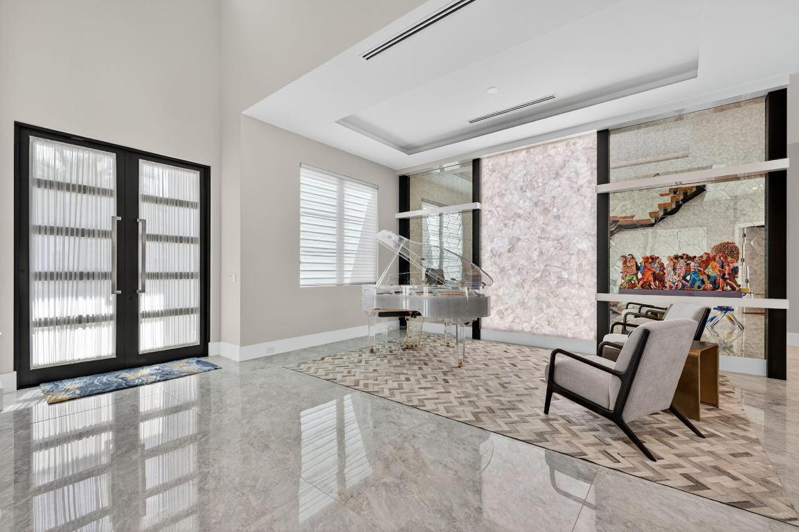 785 NE 70th Boca Raton, FL 33487