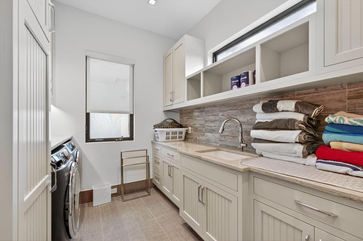 785 NE 70th Boca Raton, FL 33487