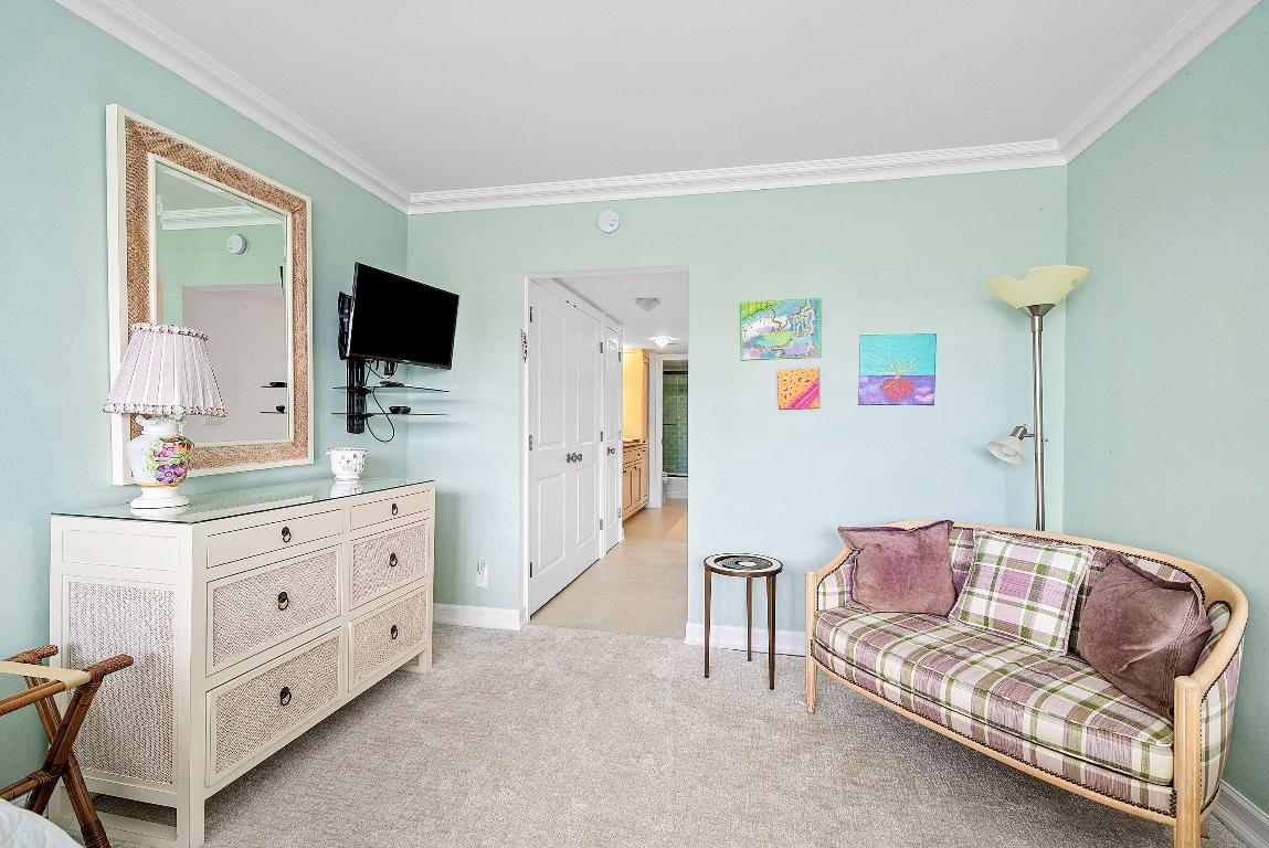 2784 S Ocean #303e Palm Beach, FL 33480