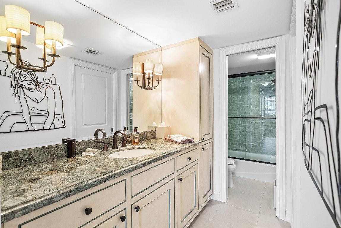 2784 S Ocean #303e Palm Beach, FL 33480