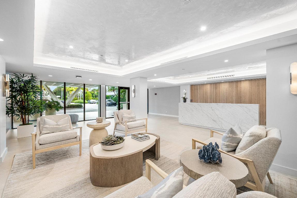 2784 S Ocean #303e Palm Beach, FL 33480