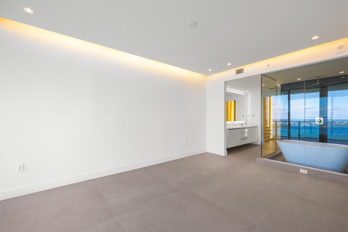 700 NE 24th #4601 Miami, FL 33137