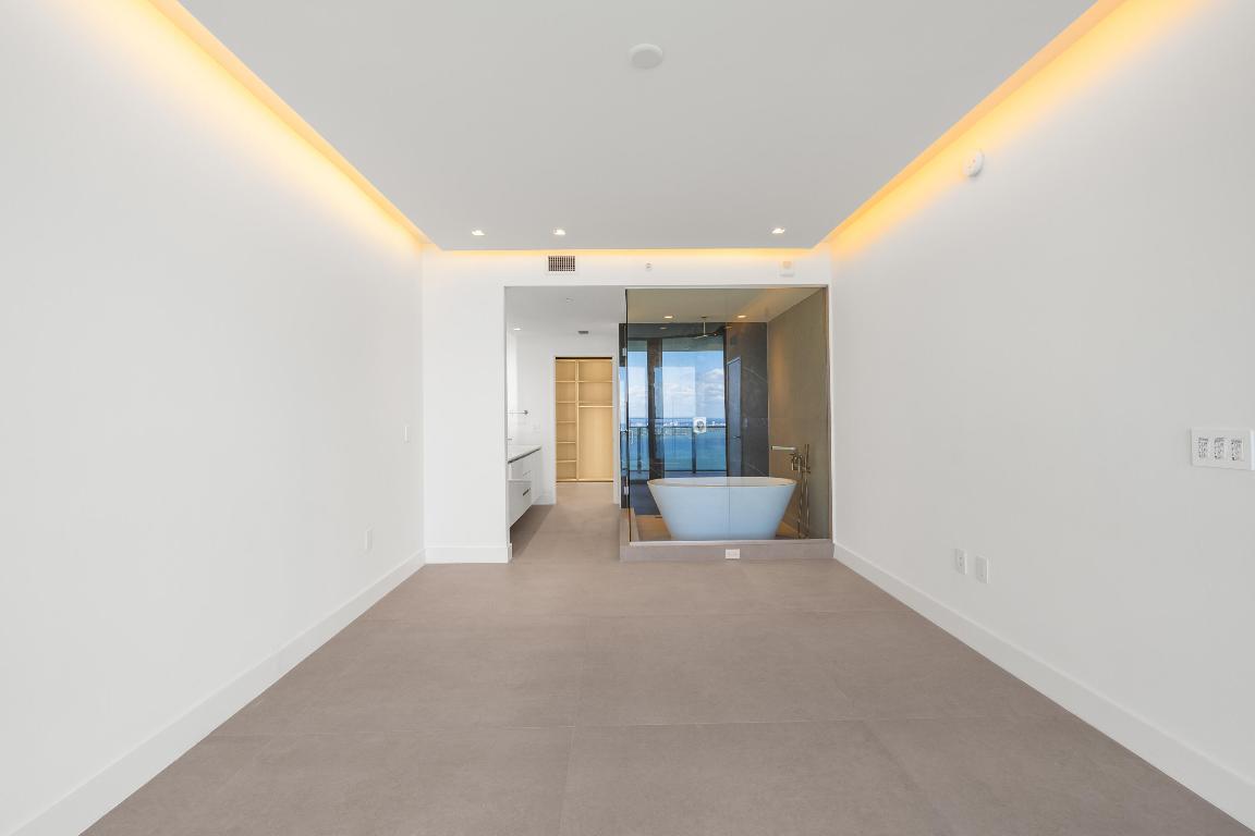 700 NE 24th #4601 Miami, FL 33137