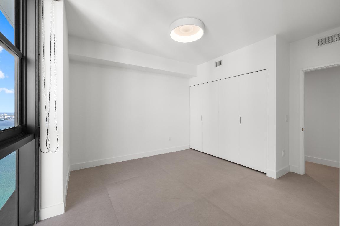 700 NE 24th #4601 Miami, FL 33137