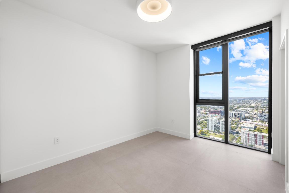 700 NE 24th #4601 Miami, FL 33137