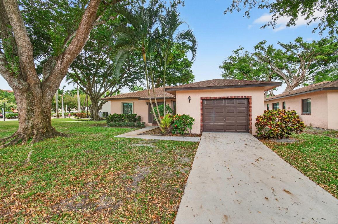 14584 Bonaire Delray Beach, FL 33446