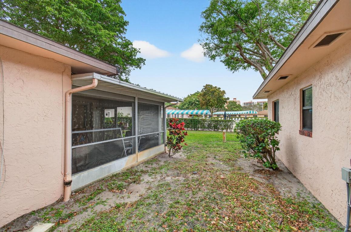 14584 Bonaire Delray Beach, FL 33446