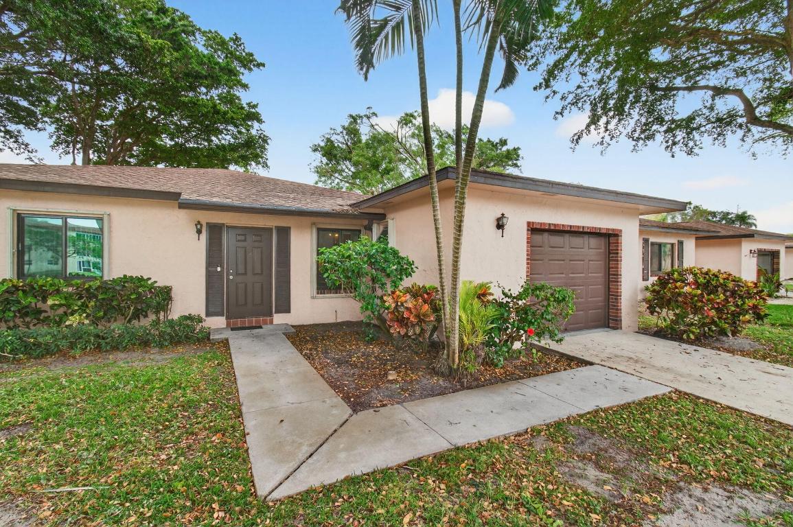 14584 Bonaire Delray Beach, FL 33446