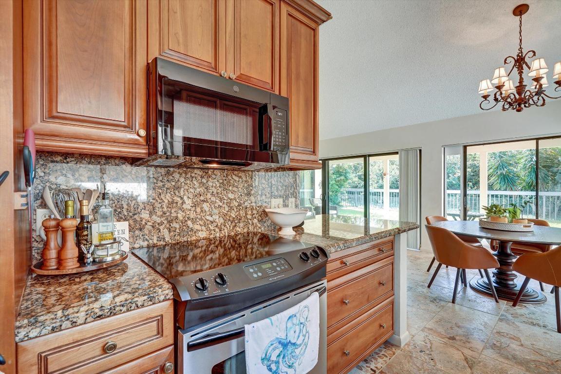 316 River Edge Jupiter, FL 33477