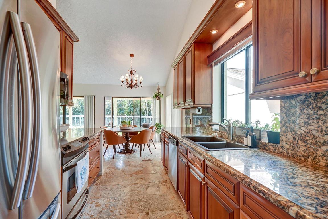 316 River Edge Jupiter, FL 33477