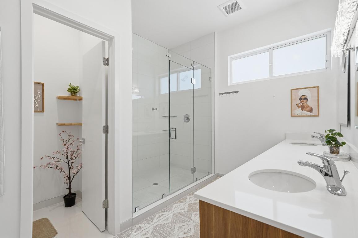 1241 NE 18th Fort Lauderdale, FL 33304