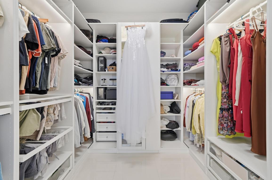 1241 NE 18th Fort Lauderdale, FL 33304