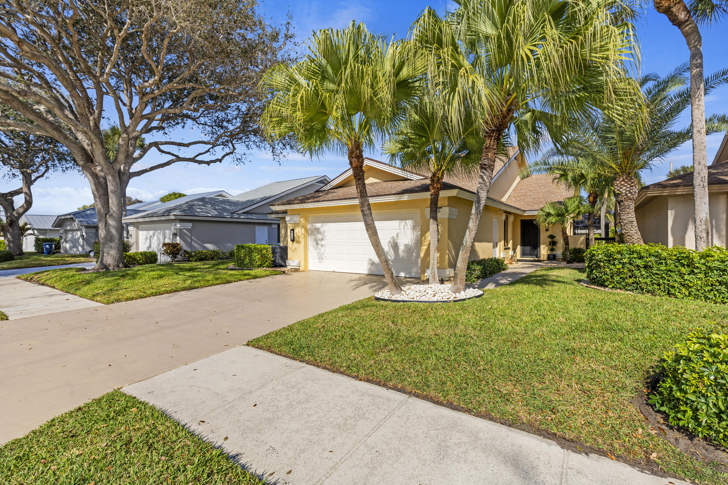 125 Seashore Jupiter, FL 33477
