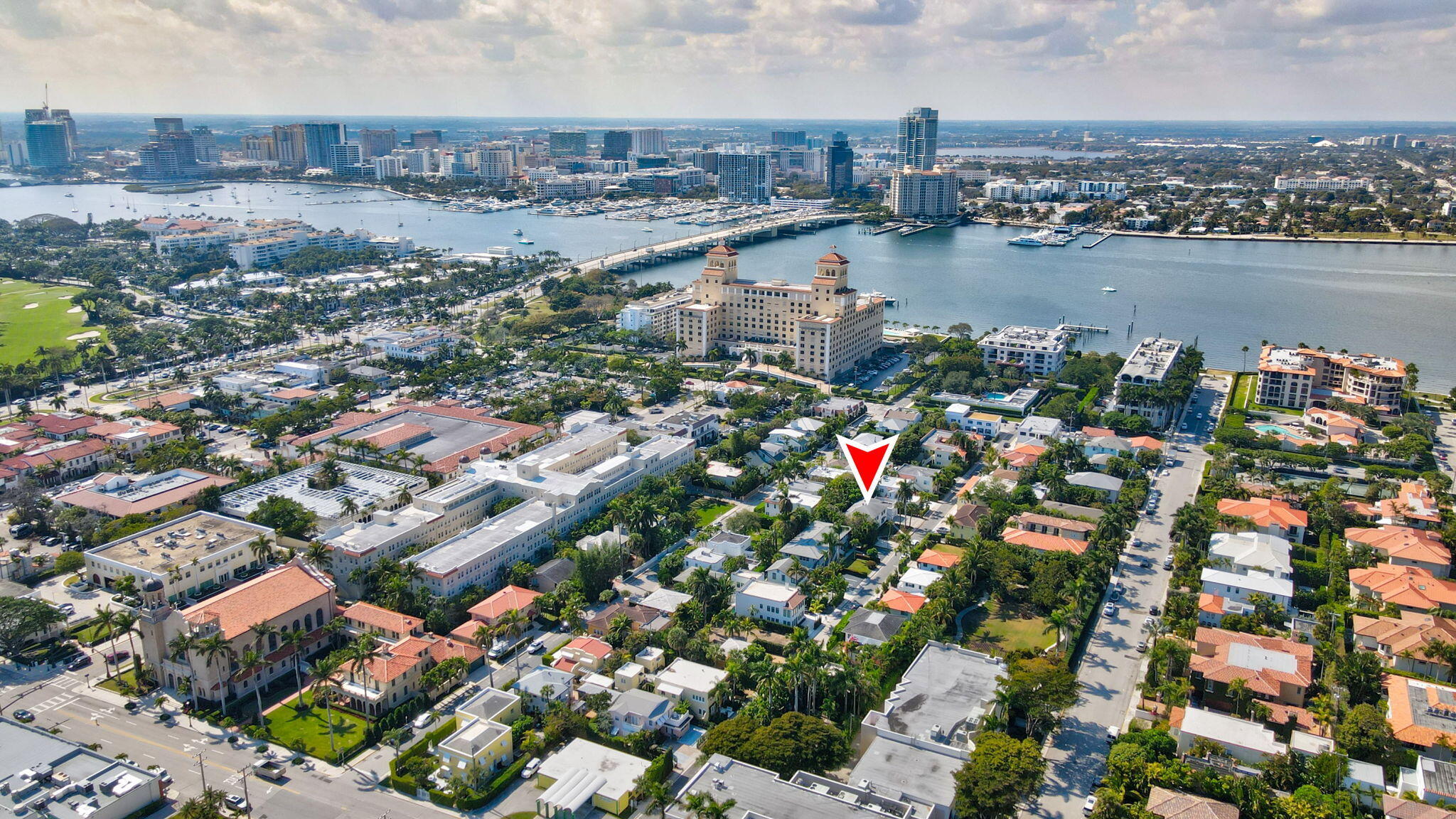 240 Oleander Palm Beach, FL 33480