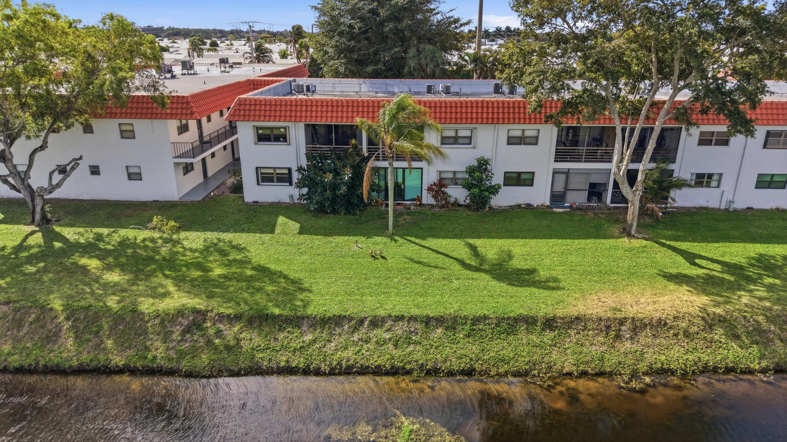 1981 W Woolbright #E101 Boynton Beach, FL 33426