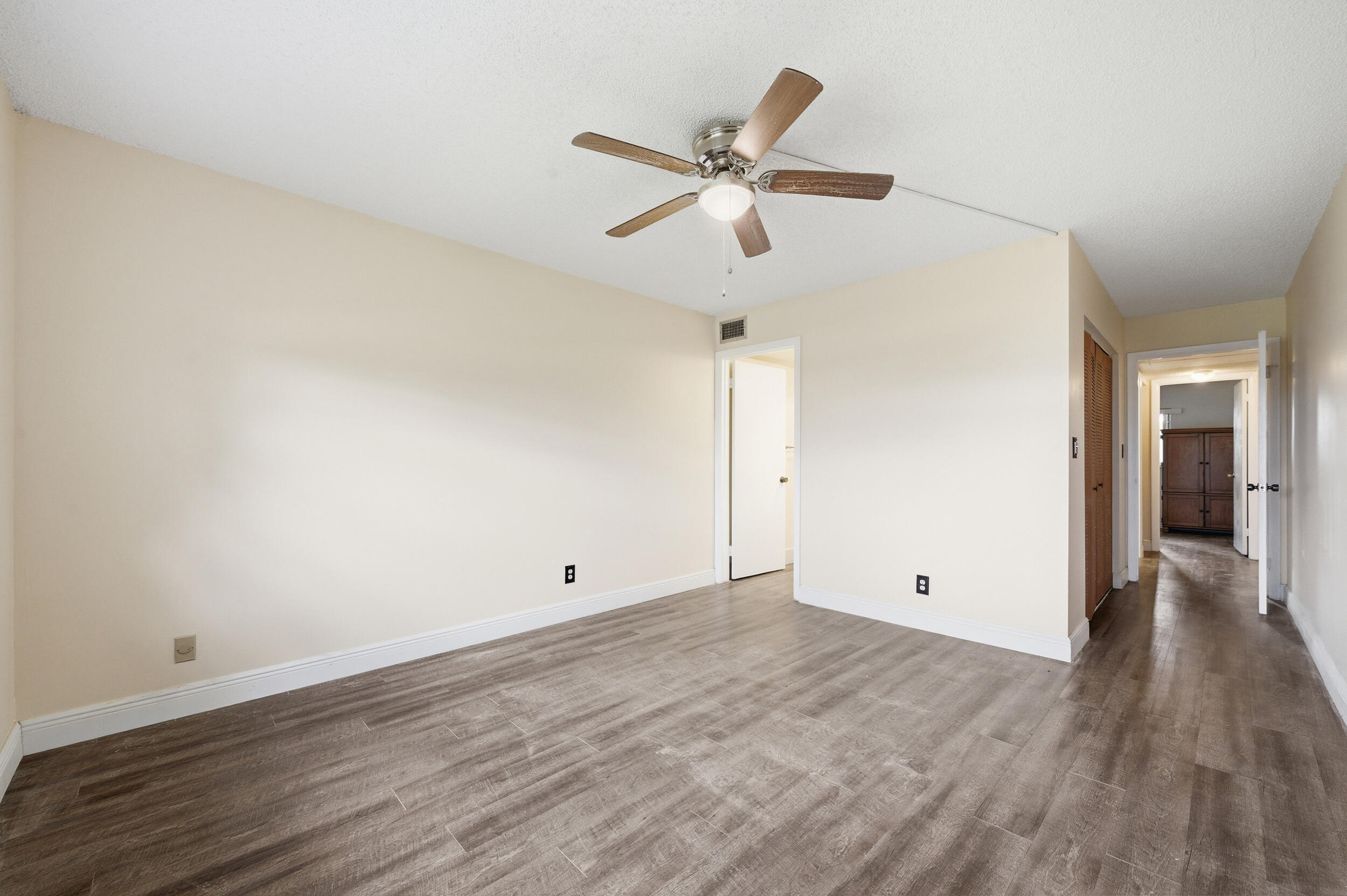 1981 W Woolbright #E101 Boynton Beach, FL 33426