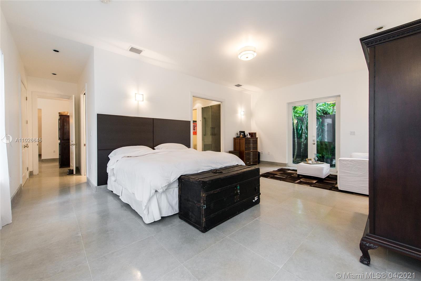 3931 Crawford Ave Coconut Grove, FL 33133