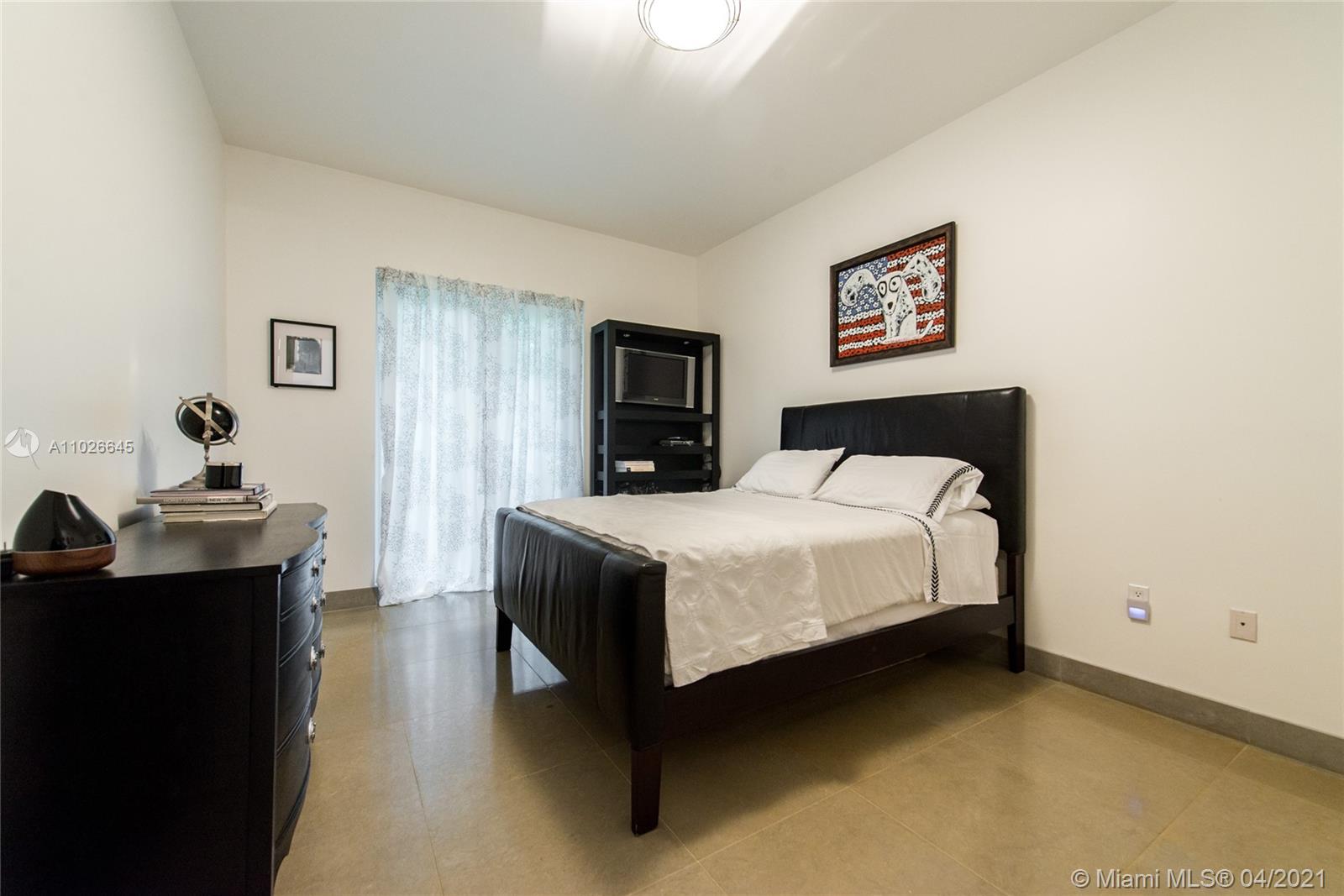 3931 Crawford Ave Coconut Grove, FL 33133