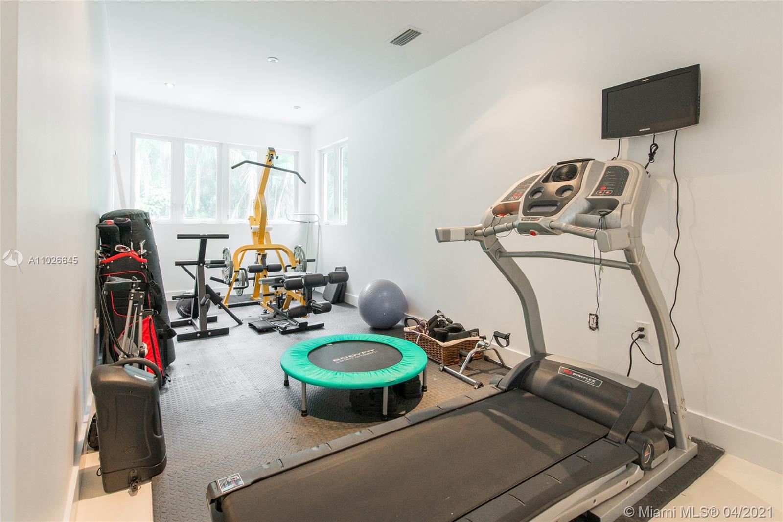 3931 Crawford Ave Coconut Grove, FL 33133