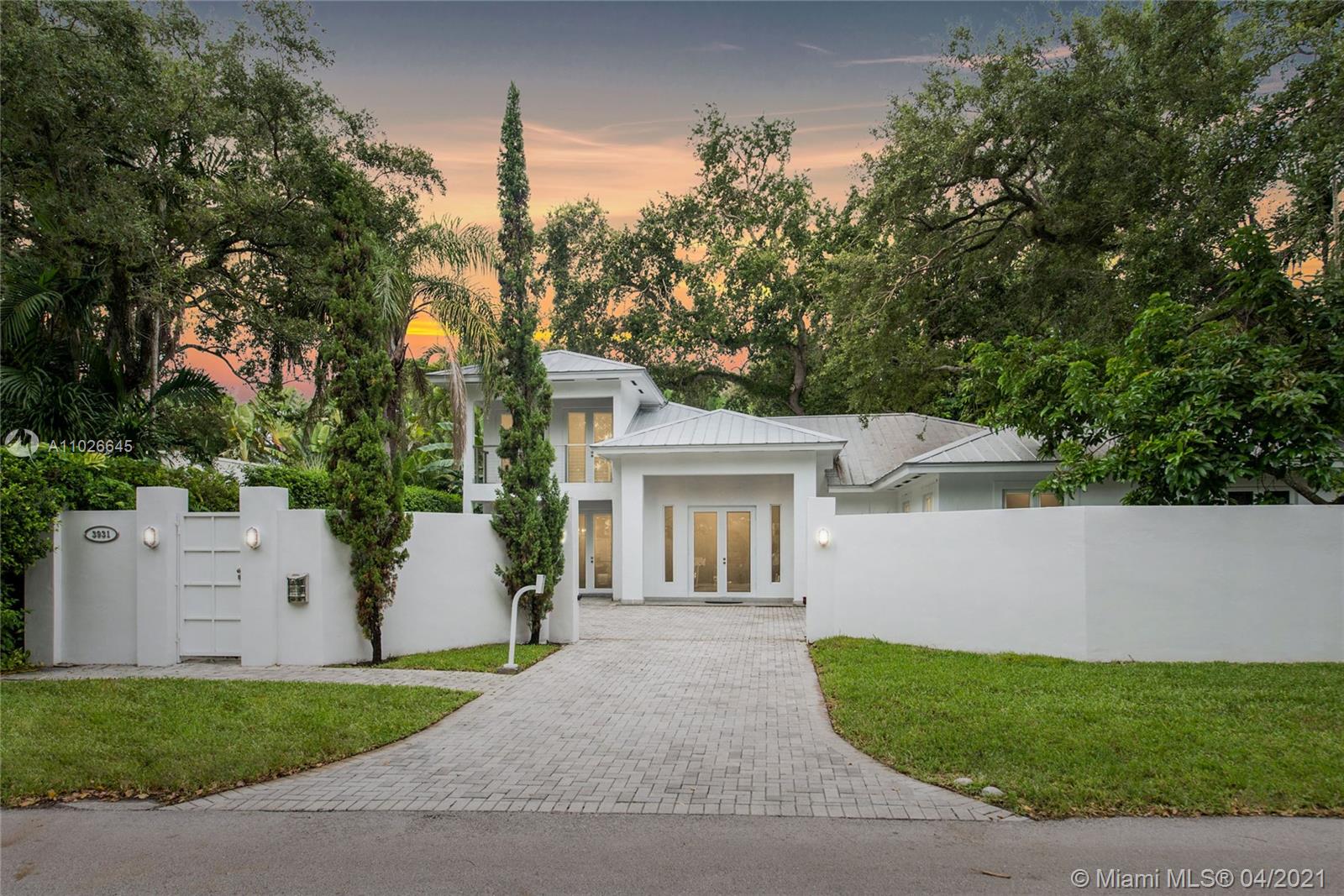 3931 Crawford Ave Coconut Grove, FL 33133