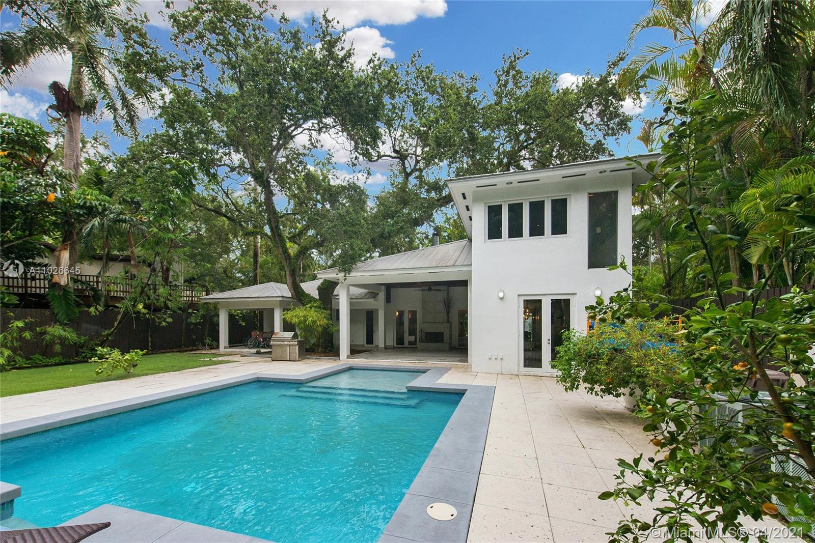 3931 Crawford Ave Coconut Grove, FL 33133