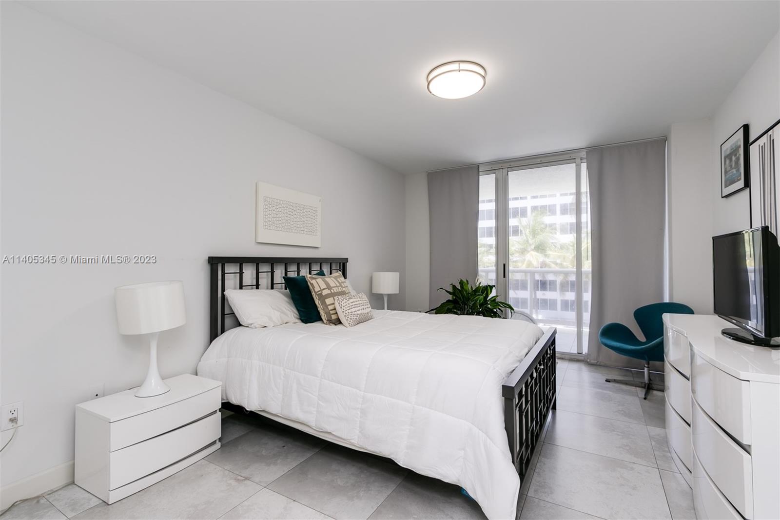 image SANDS POINTE OCEAN BEACH24