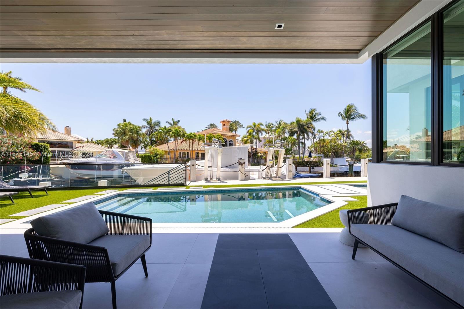 749 Bamboo Dr Boca Raton, FL 33432