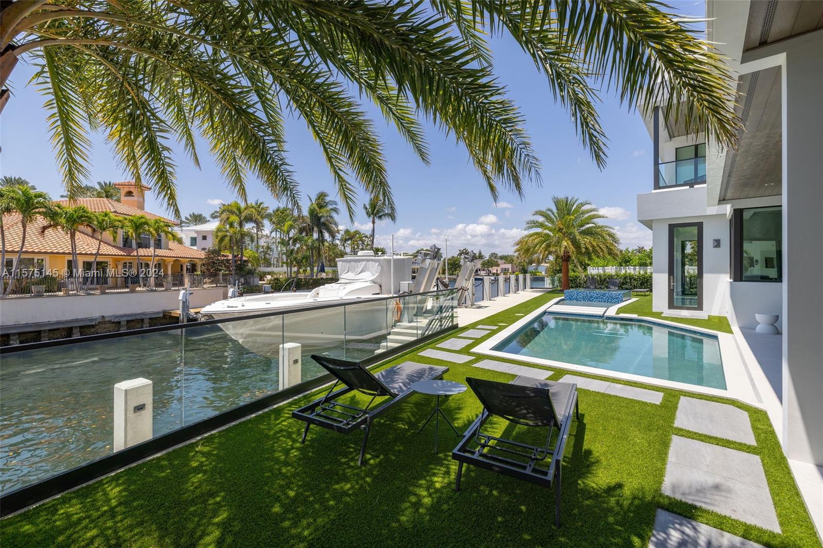 749 Bamboo Dr Boca Raton, FL 33432