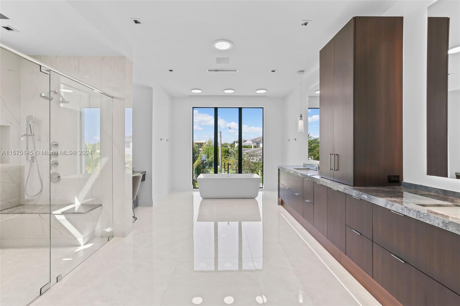 749 Bamboo Dr Boca Raton, FL 33432