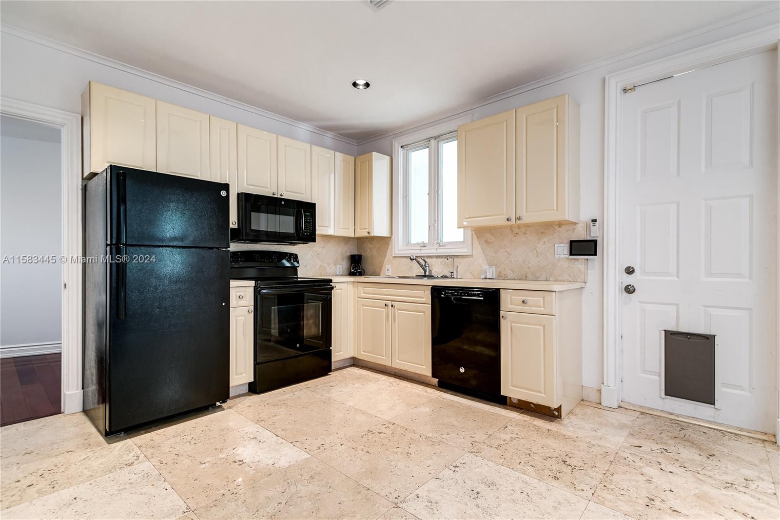 709 Idlewyld Dr Fort Lauderdale, FL 33301