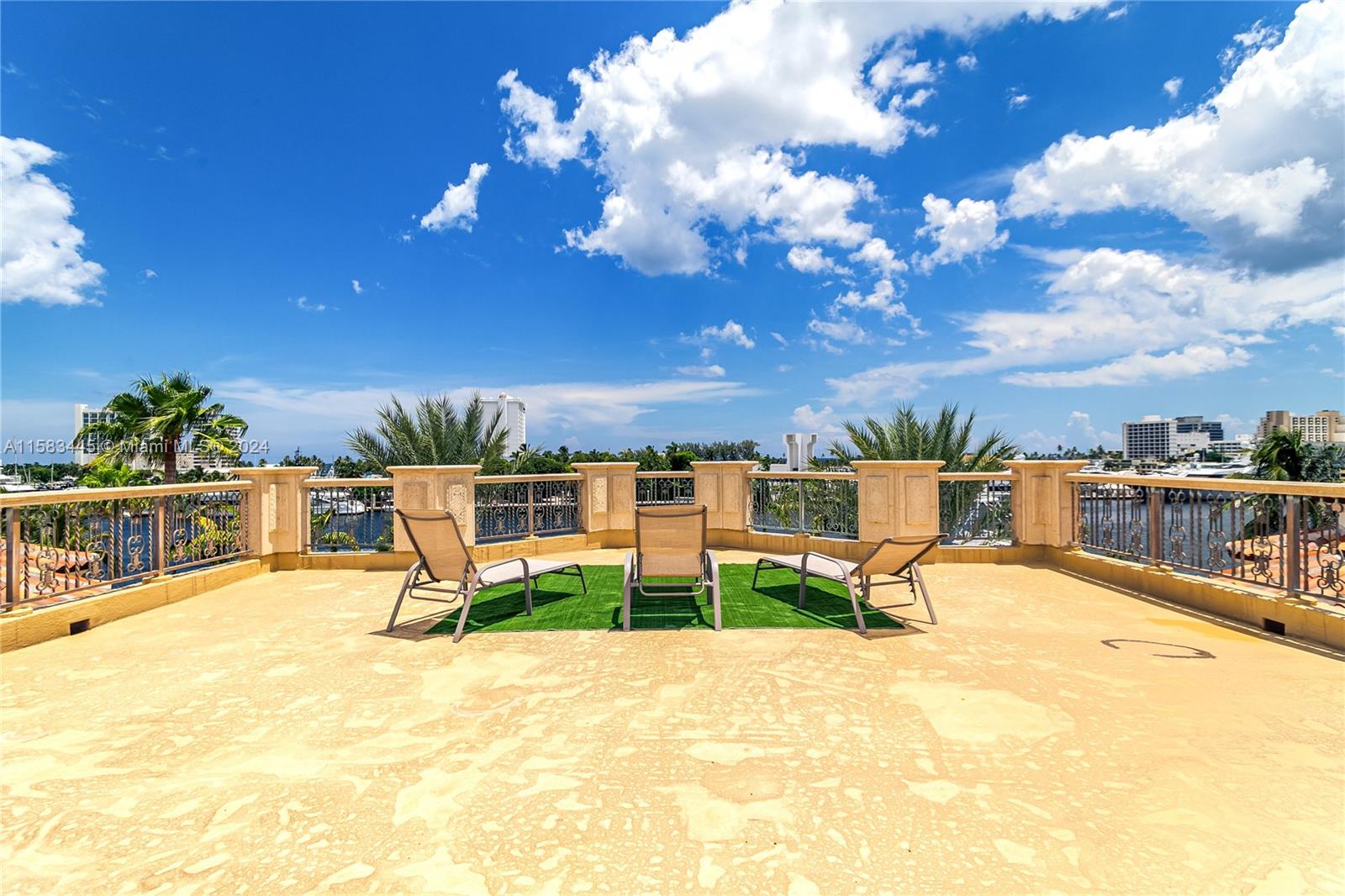 709 Idlewyld Dr Fort Lauderdale, FL 33301