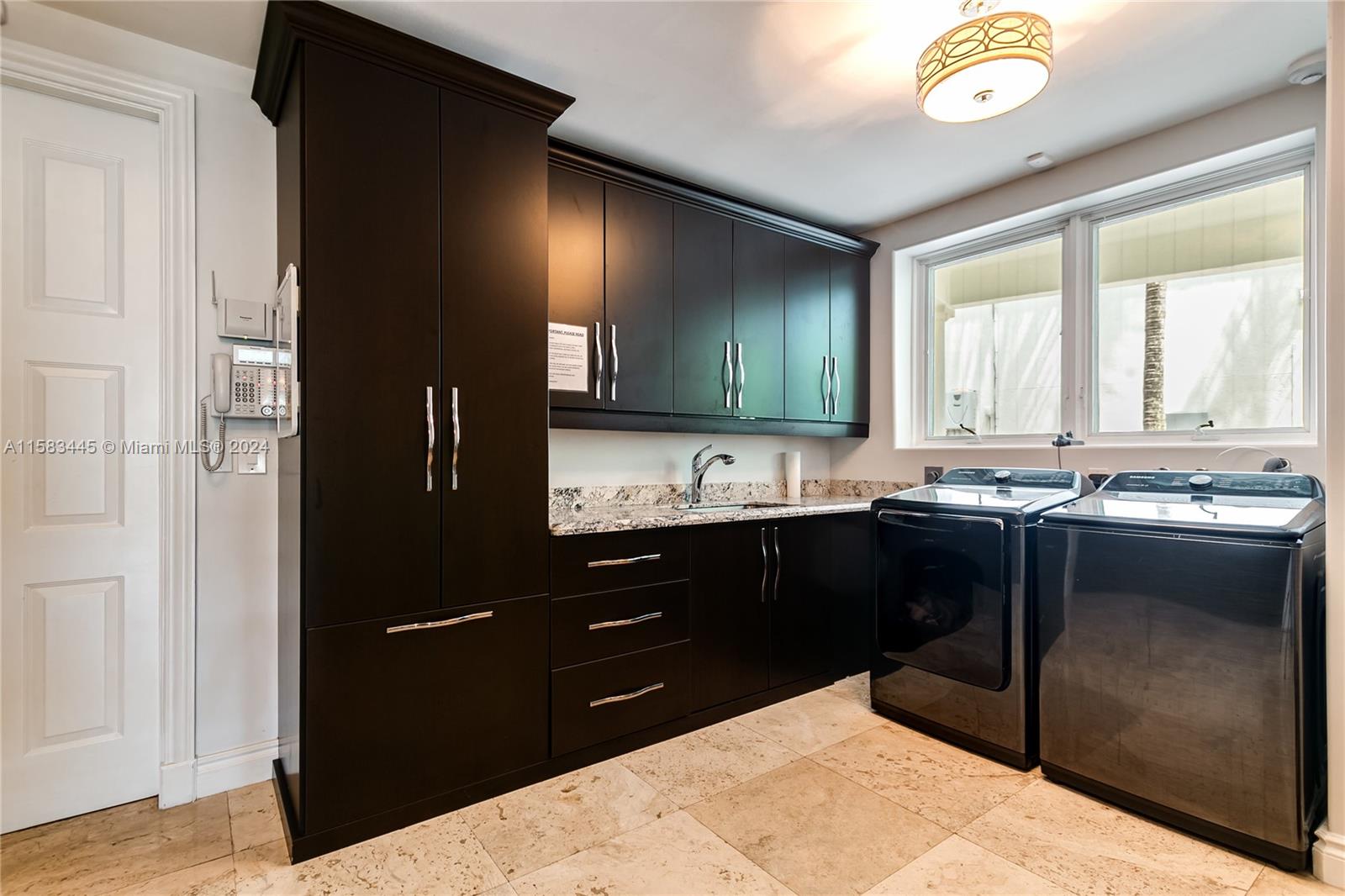 709 Idlewyld Dr Fort Lauderdale, FL 33301