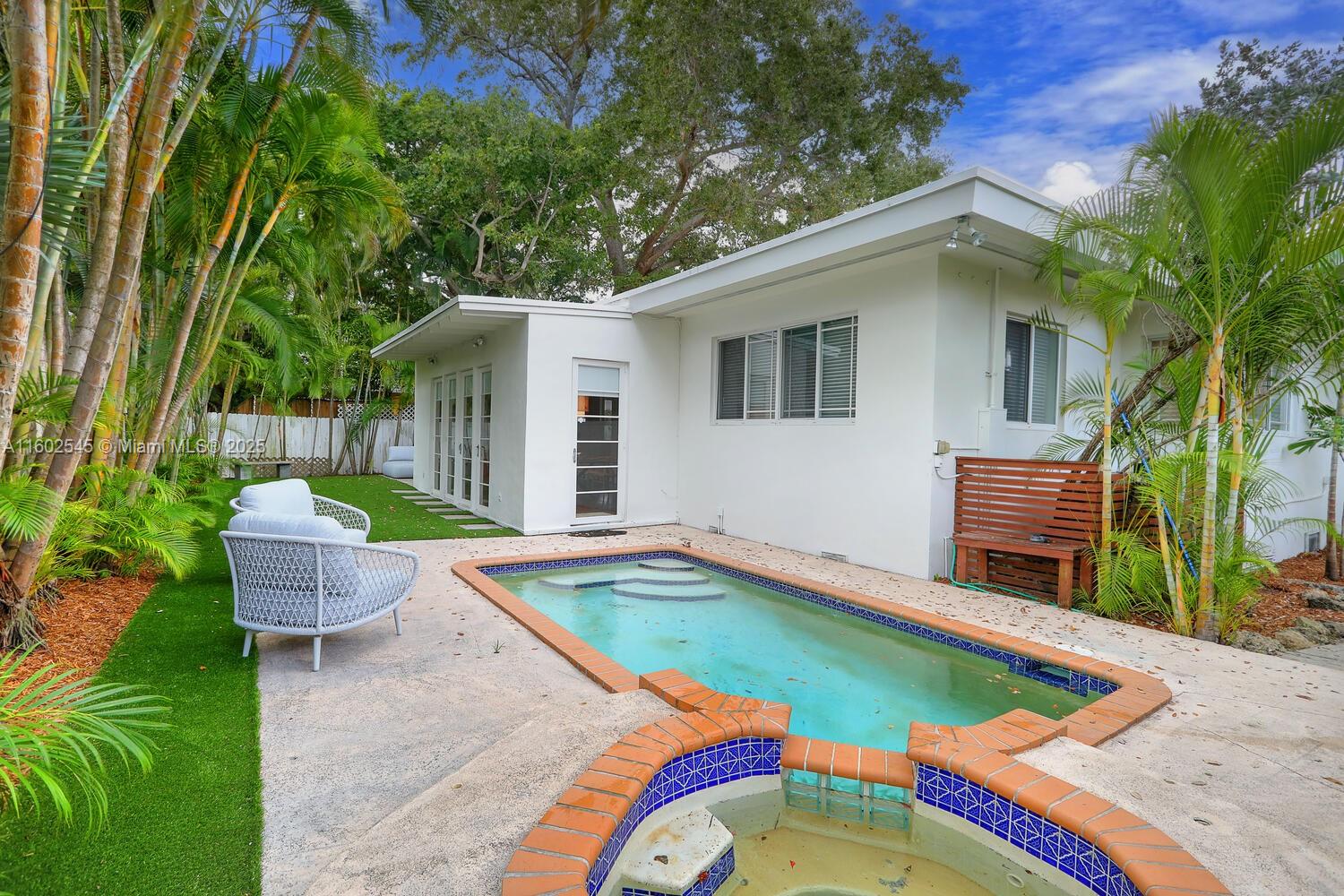 84 W Shore Dr Coconut Grove, FL 33133