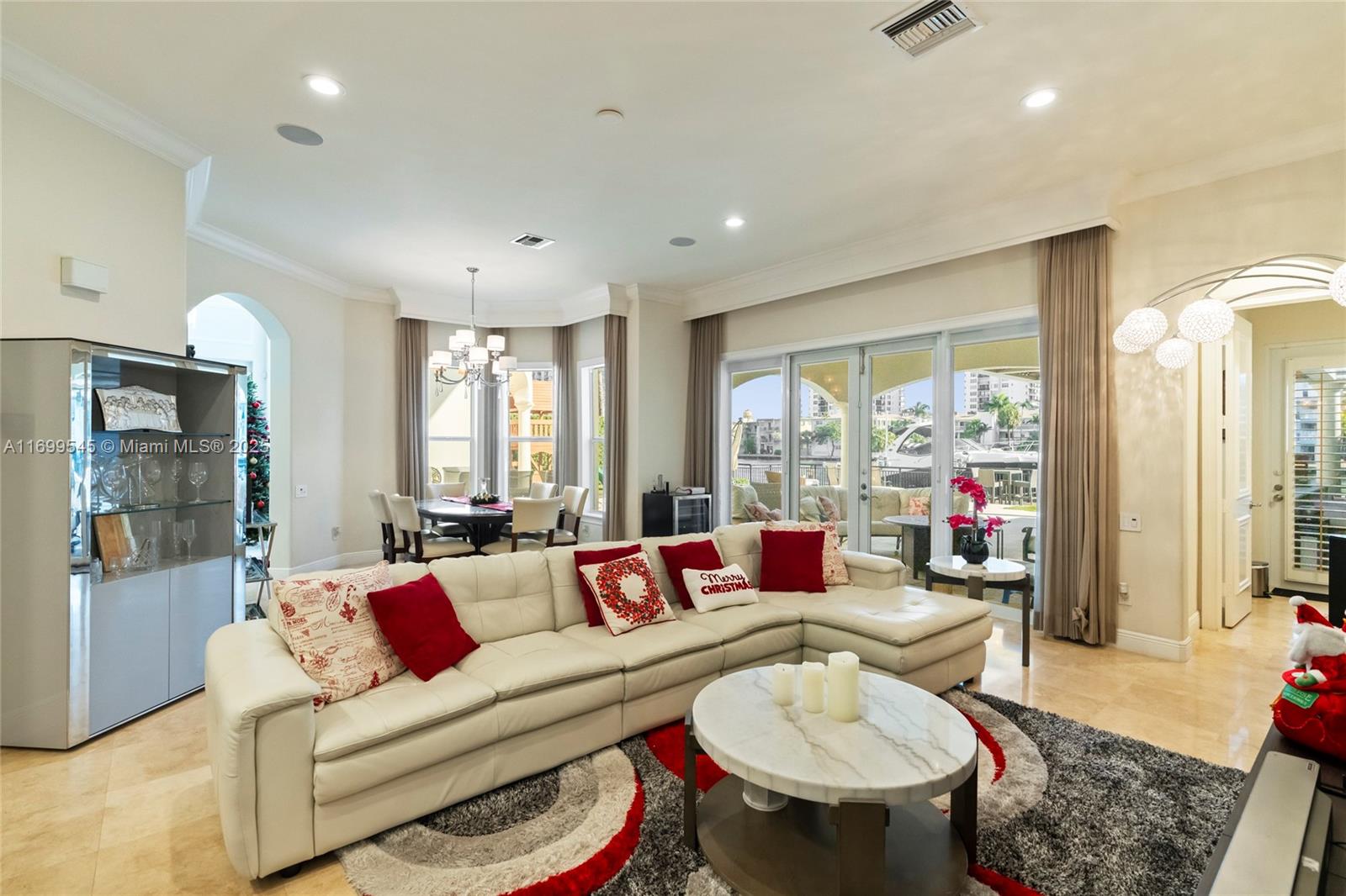 1555 Windjammer Way Hollywood, FL 33019