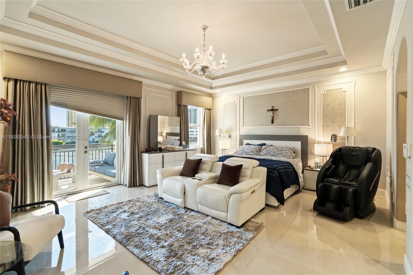 1555 Windjammer Way Hollywood, FL 33019