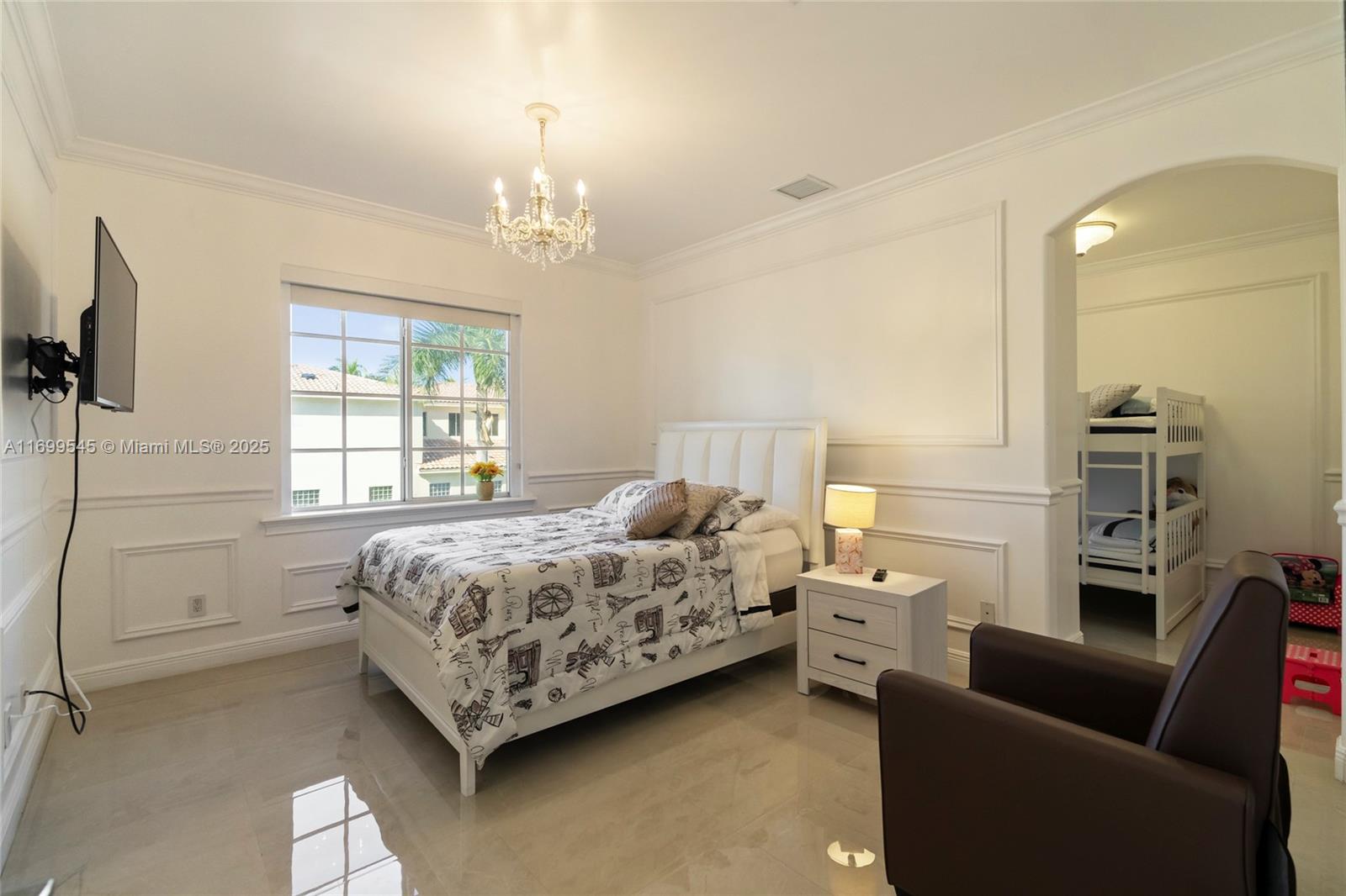 1555 Windjammer Way Hollywood, FL 33019