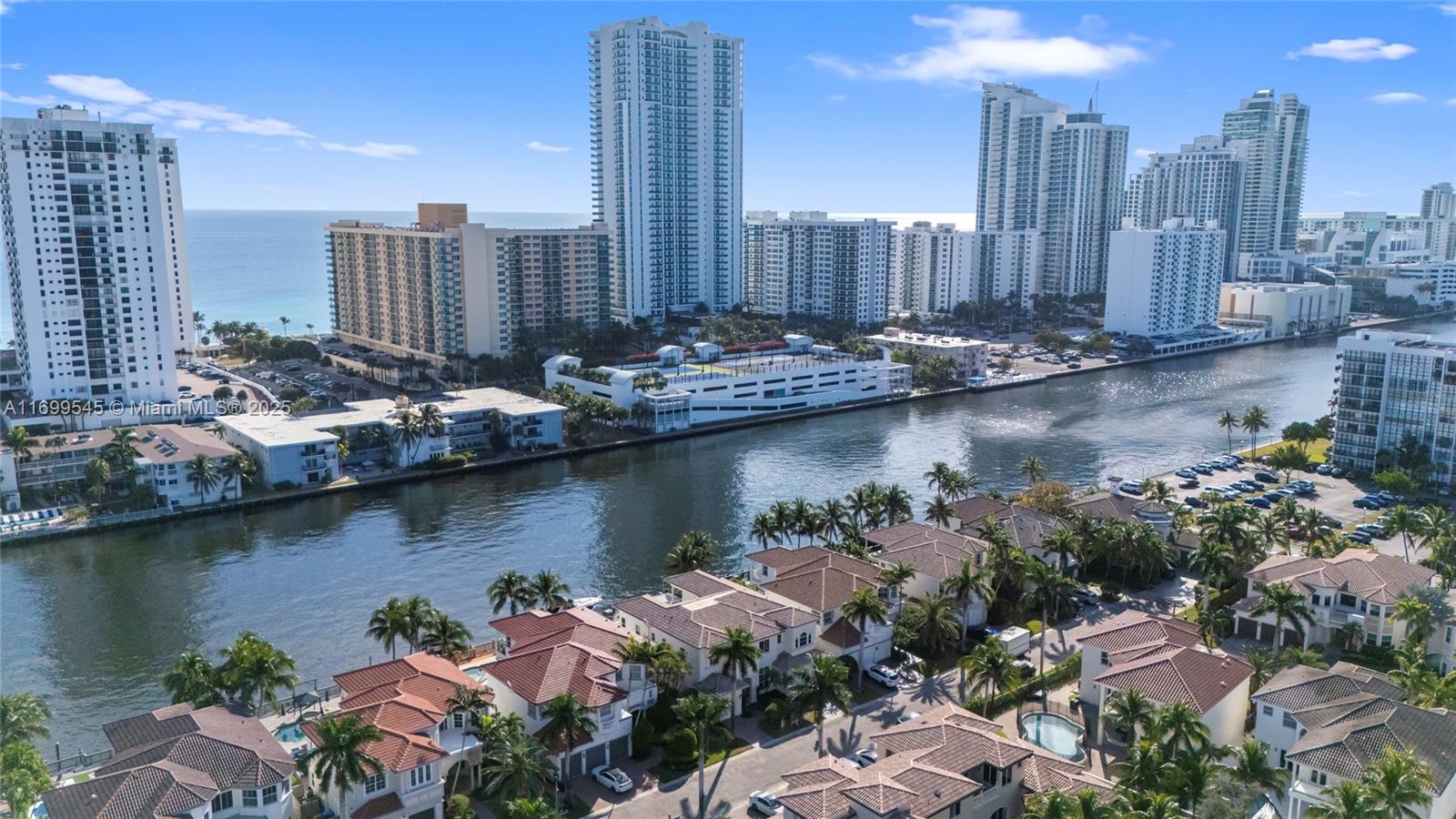 1555 Windjammer Way Hollywood, FL 33019