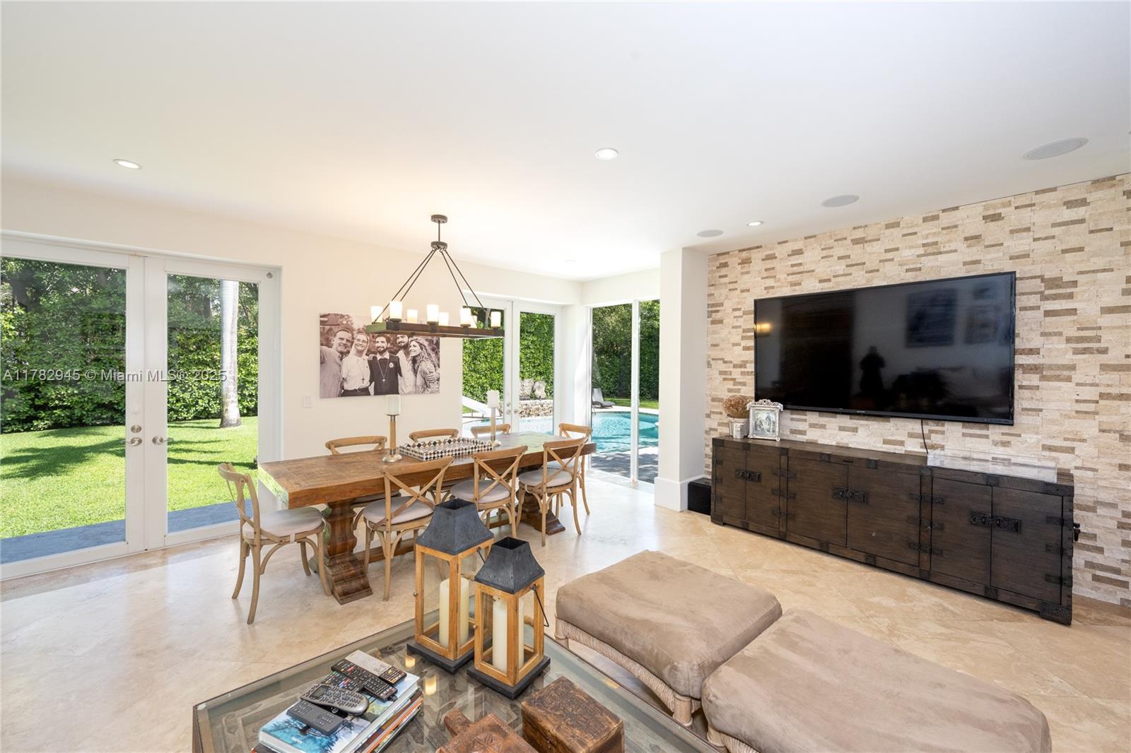 31 Island Dr Key Biscayne, FL 33149 31 Island Dr Key Biscayne, FL 33149