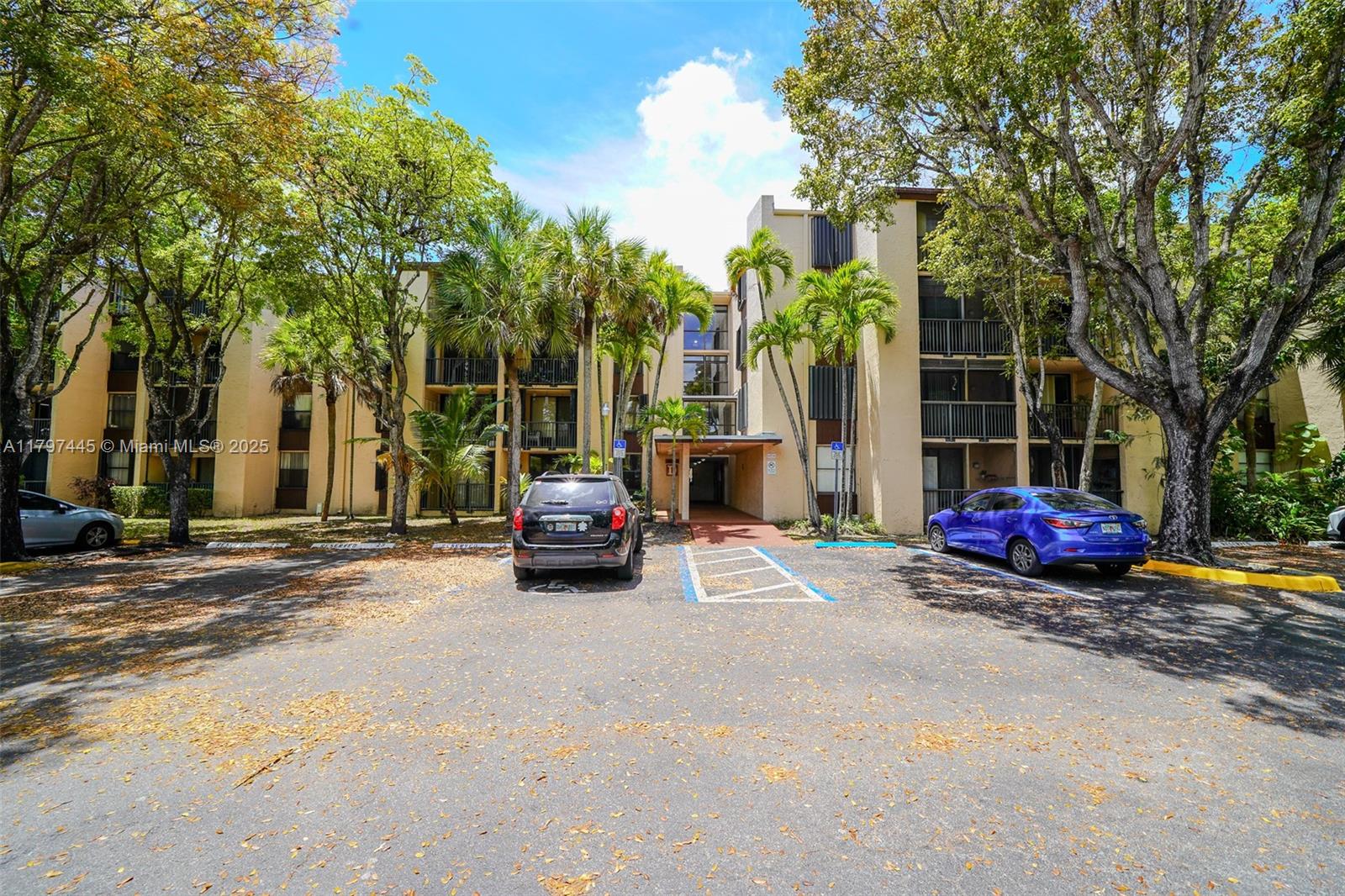 14201 N Kendall Dr #411D