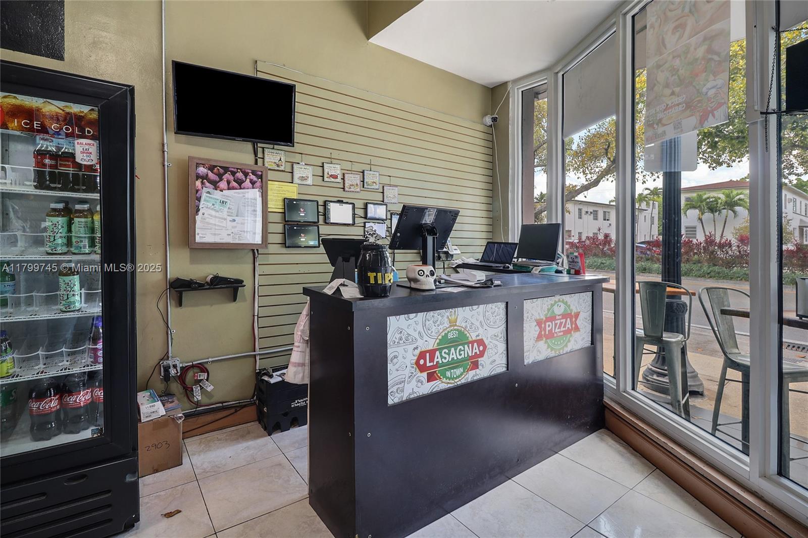 2389 SW 22nd St Miami, FL 33145