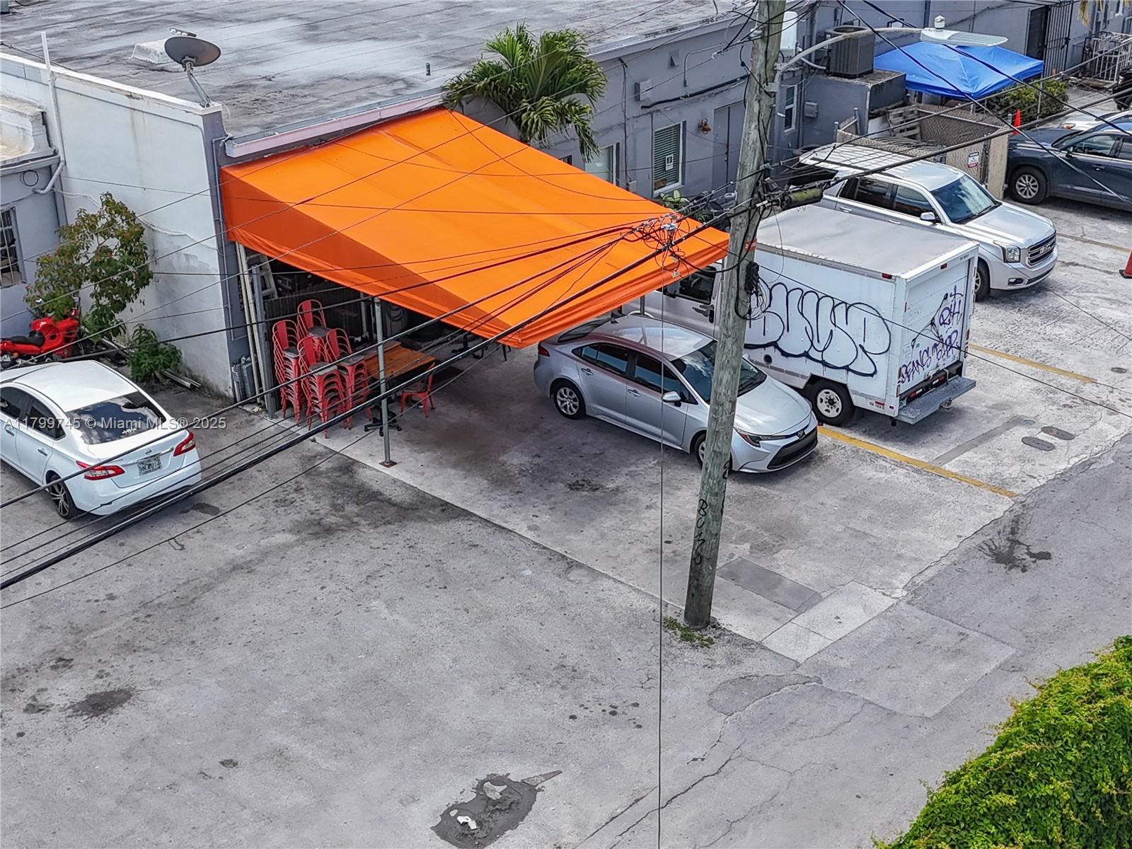 2389 SW 22nd St Miami, FL 33145