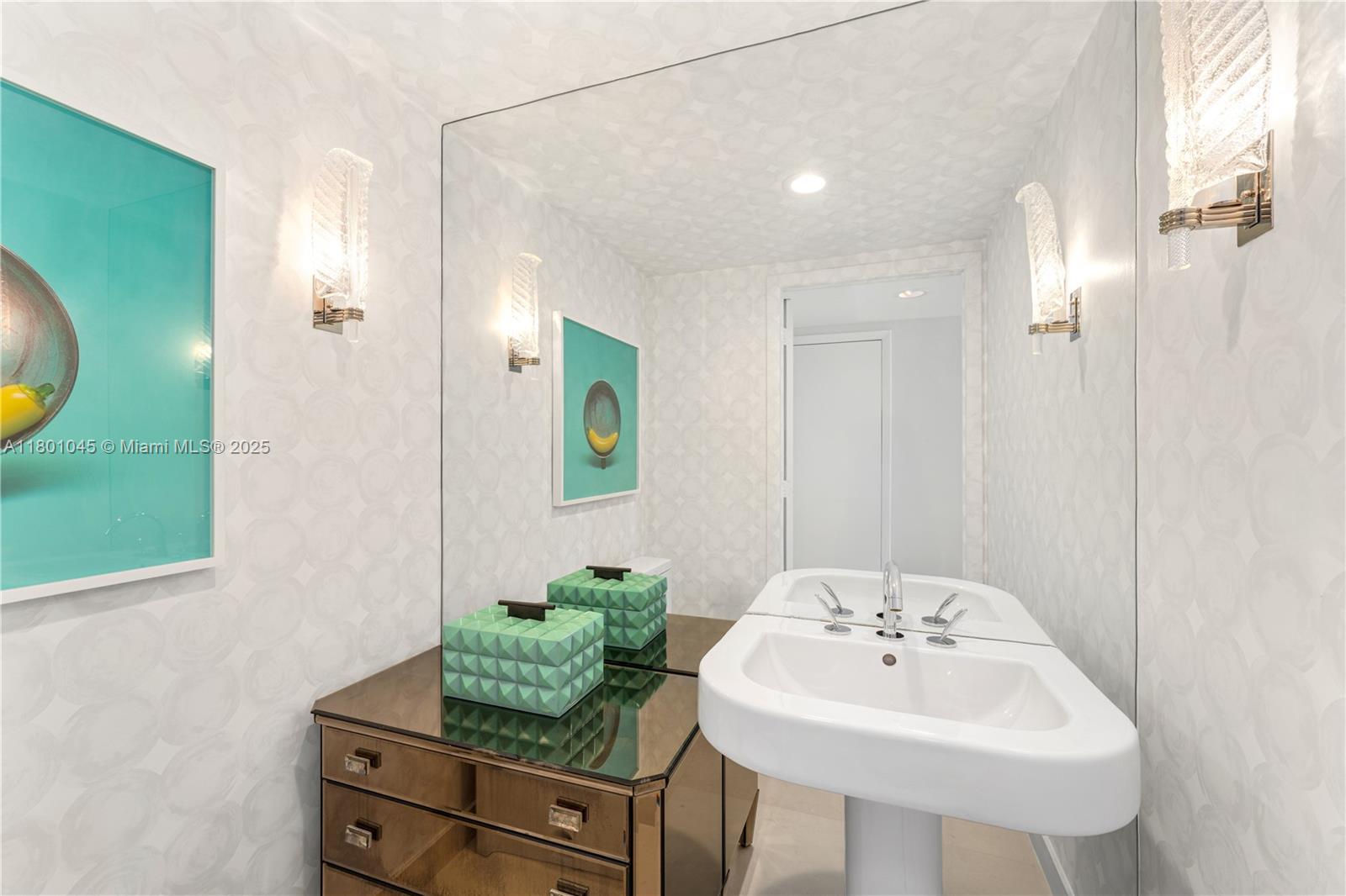 image Murano Grande At Portofin25