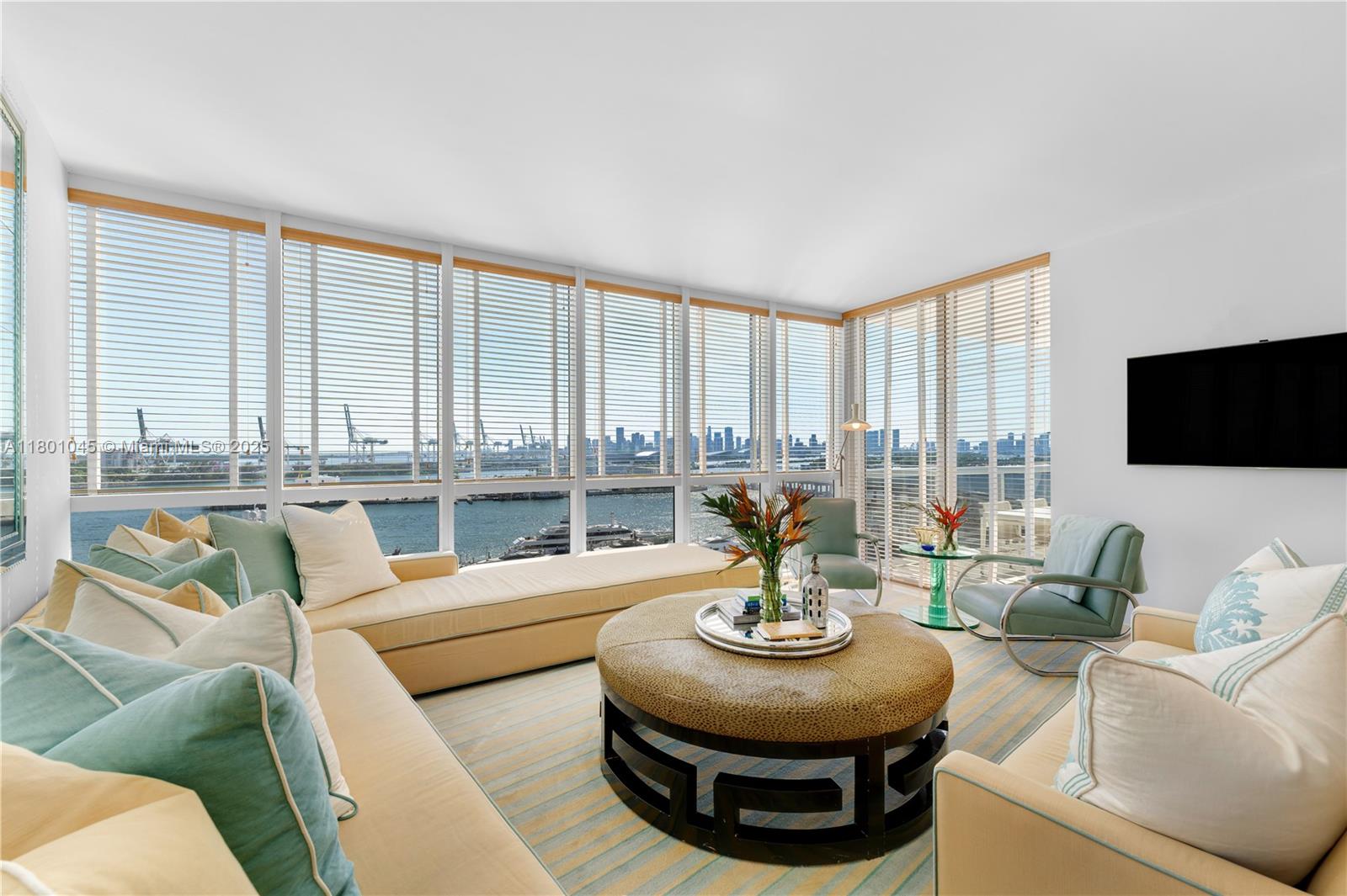 image Murano Grande At Portofin26