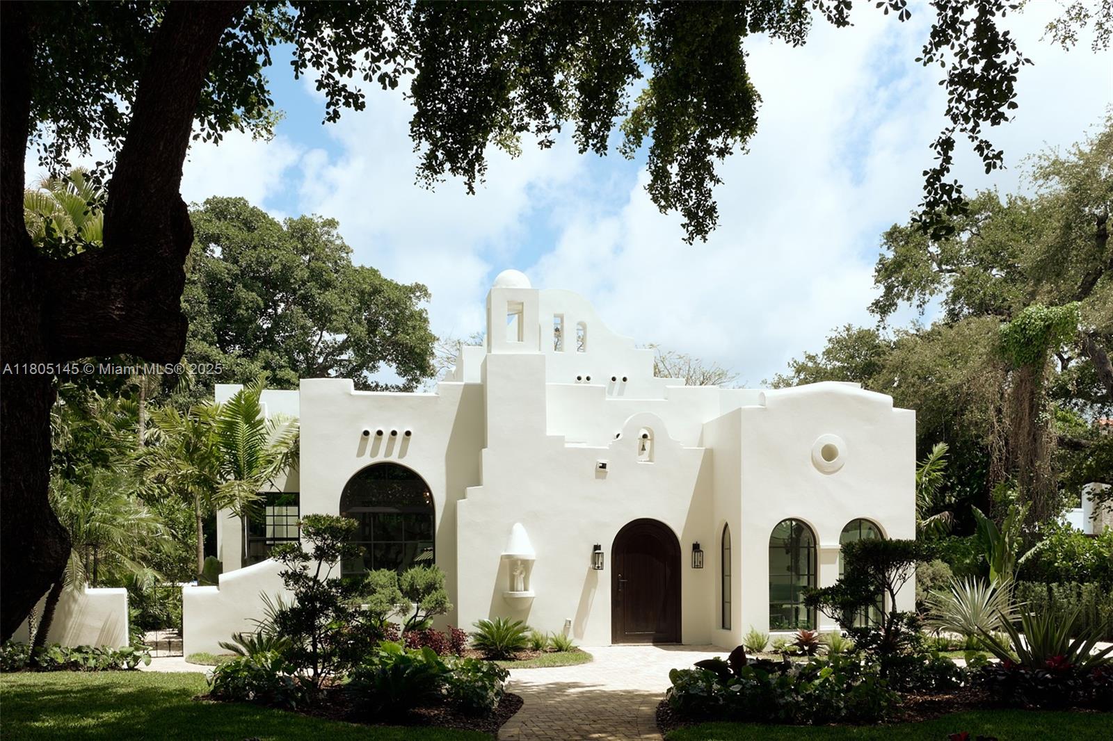 549 NE 59th St Miami, FL 33137