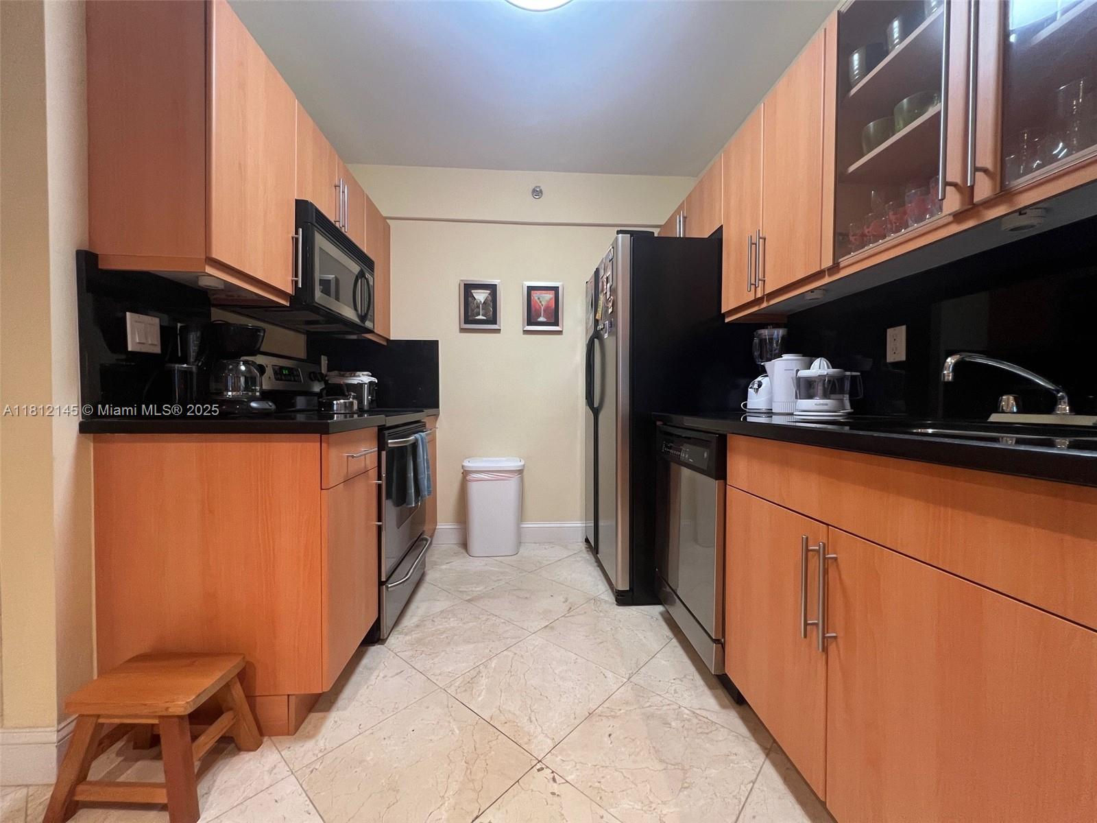 100 Lincoln Rd #848,Miami Beach, FL 33139