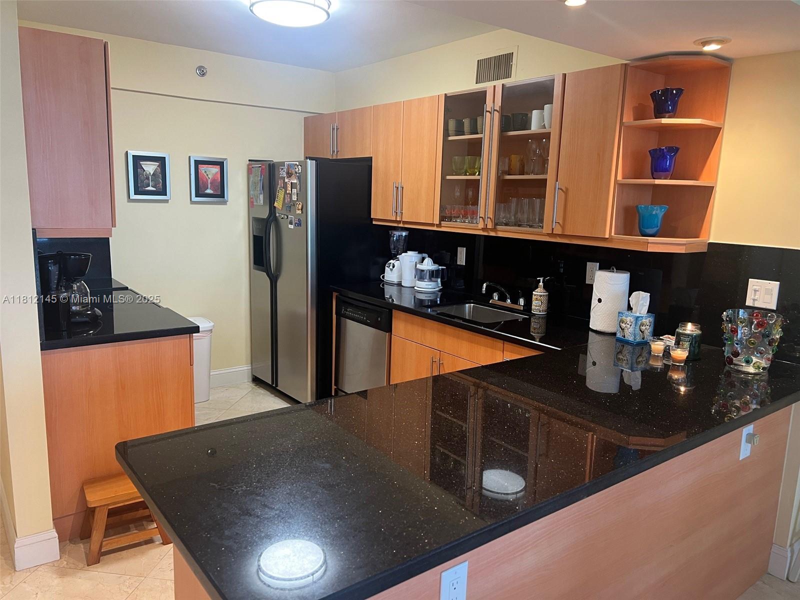 100 Lincoln Rd #848,Miami Beach, FL 33139