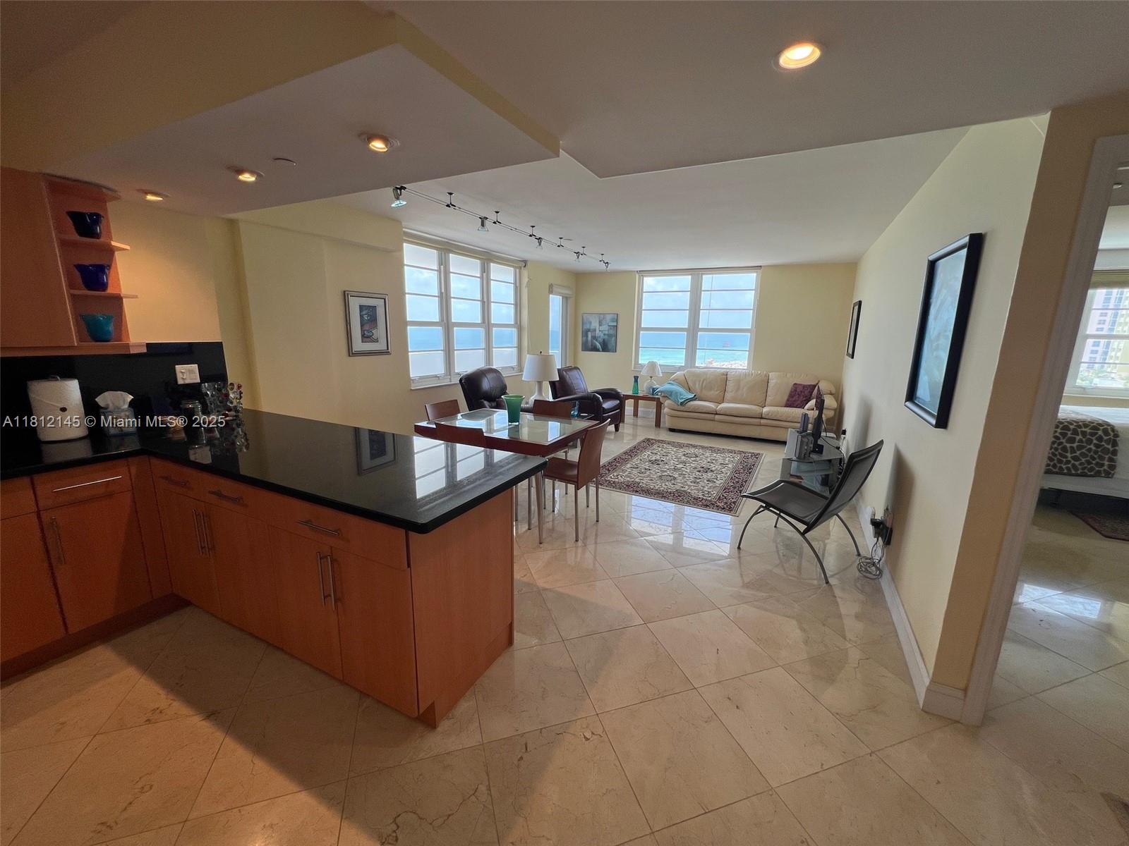 100 Lincoln Rd #848,Miami Beach, FL 33139