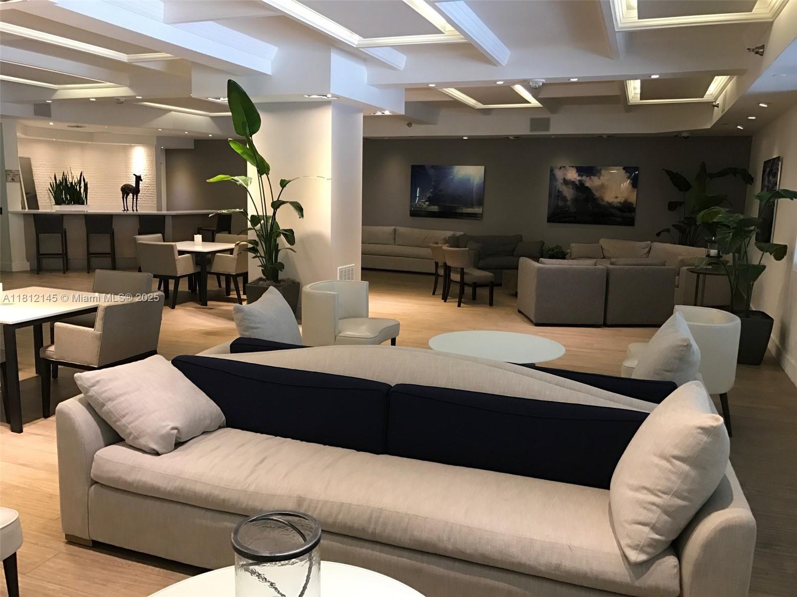 100 Lincoln Rd #848,Miami Beach, FL 33139